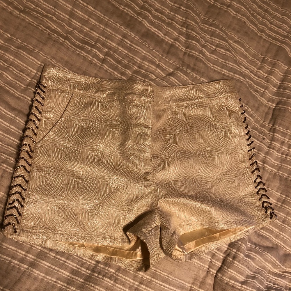 The best detailed shorts!